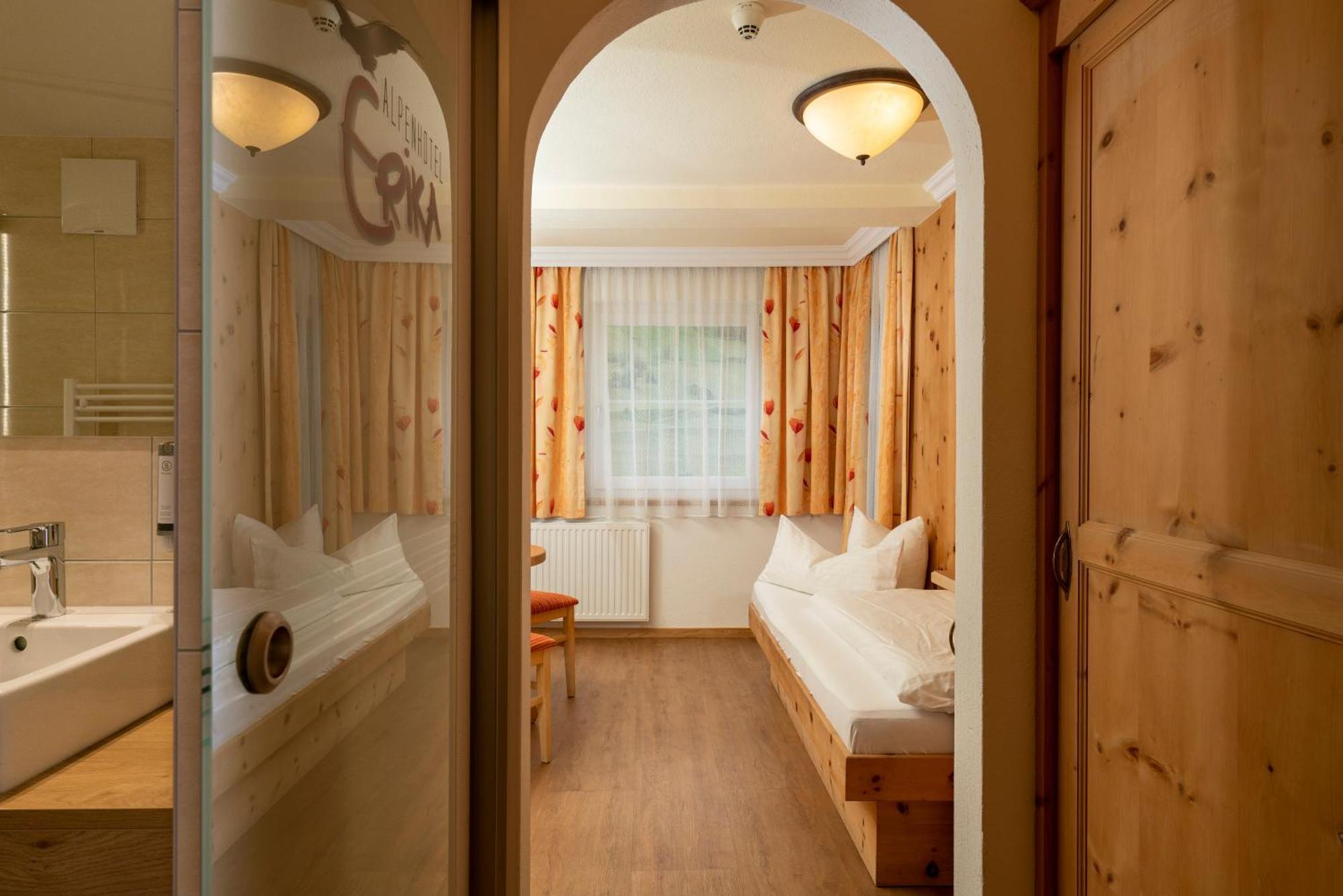Alpenhotel Erika Ischgl Ngoại thất bức ảnh