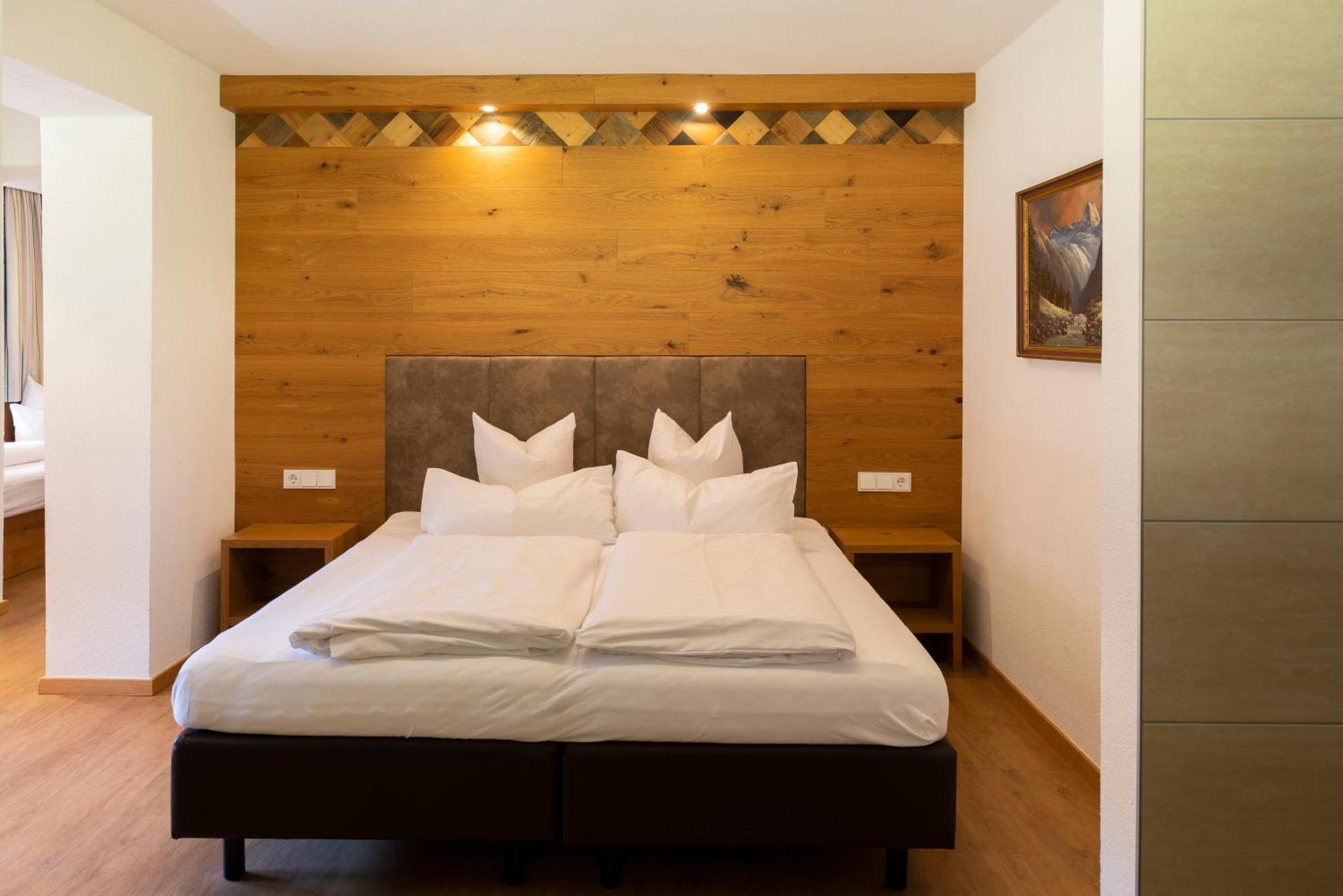 Alpenhotel Erika Ischgl Ngoại thất bức ảnh